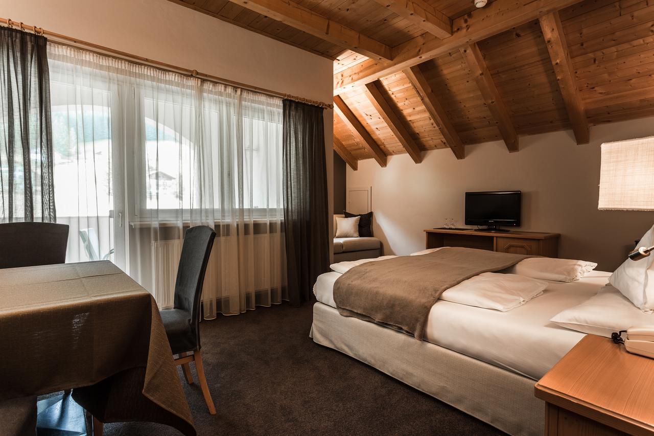 Hotel Garni Villa Park Urtijëi Dış mekan fotoğraf